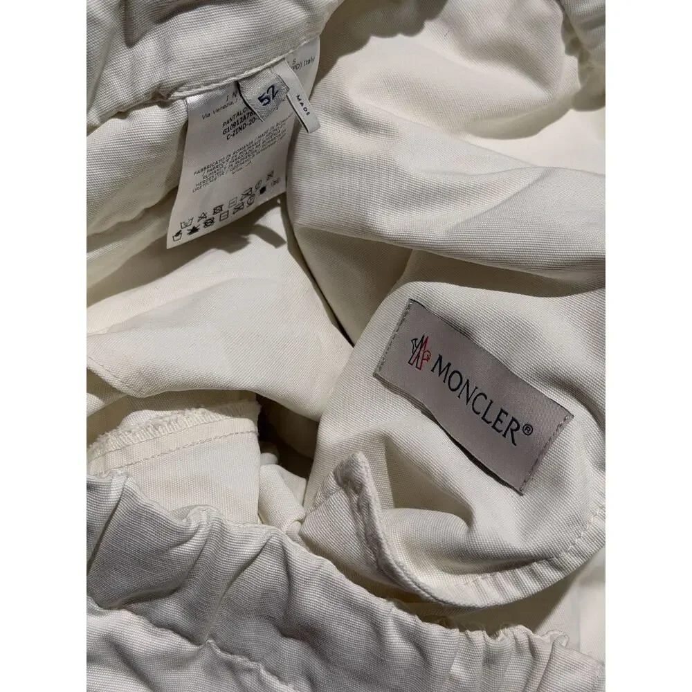 Adjustable waist logo patch pant